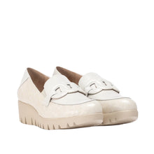 Load image into Gallery viewer, Wonders snake skin Loafers.33330