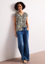 Load image into Gallery viewer, Street one shirt 325084