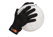Load image into Gallery viewer, Atak Sports Gloves Kids Black