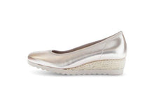 Load image into Gallery viewer, Gabor metallic platform 6264182