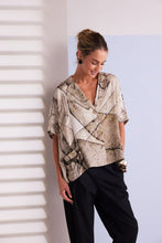 Load image into Gallery viewer, NAYA Grapic Print Short Jacket NPA26309