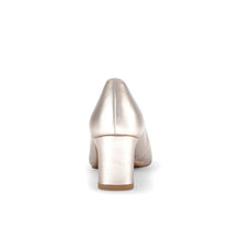 Load image into Gallery viewer, Gabor Gold Pump 82.152.82