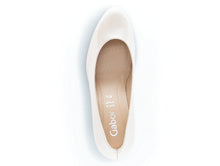 Load image into Gallery viewer, Gabor Rose Patent Heels 21.410.90
