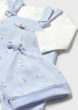 Load image into Gallery viewer, Mayoral newborn romper and hat set 2609
