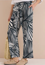 Load image into Gallery viewer, Cecil Trousers 390993
