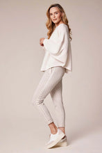 Load image into Gallery viewer, Deck By Decollage White Ribbed Jumper 7725
