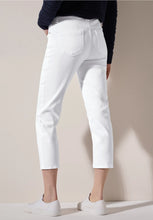 Load image into Gallery viewer, Toronto style white Capri pants 378659
