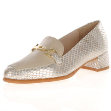 Load image into Gallery viewer, Wonders Metallic Loafers C-6030
