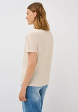 Load image into Gallery viewer, Cecil Cream T-Shirt 323705
