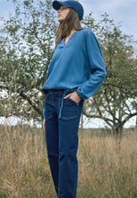 Load image into Gallery viewer, Cecil Barrel Leg Jeans 28inch 380549/10236
