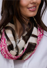 Load image into Gallery viewer, Street one printed loop scarf 573106
