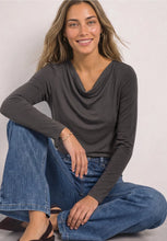Load image into Gallery viewer, Street one waterfall shirt 326056
