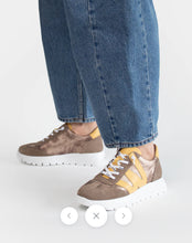 Load image into Gallery viewer, Wonders Slip In Wedge Trainers A-2476 Taupe/ Gold
