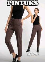 Load image into Gallery viewer, Brown pintuck trousers
