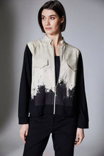 Load image into Gallery viewer, Peruzzi short printed jacket w25162
