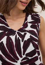 Load image into Gallery viewer, Cecil Sleeveless Top 323700
