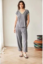 Load image into Gallery viewer, Peruzzi barrel trousers s26406
