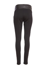 Load image into Gallery viewer, Naya leatherette leggings NAW 25104
