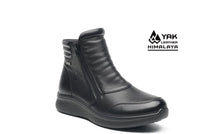 Load image into Gallery viewer, G Comfort Black Leather Ankle Boot P-825S
