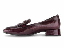 Load image into Gallery viewer, Gabor Mulberry Heeled Loafers 4002.01.006
