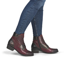 Load image into Gallery viewer, Remonte boot D6882-35
