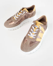 Load image into Gallery viewer, Wonders Slip In Wedge Trainers A-2476 Taupe/ Gold
