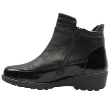Load image into Gallery viewer, Waldlaufer boots

