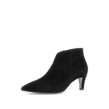 Load image into Gallery viewer, Gabor Ladies Black Heel 8017.01.001
