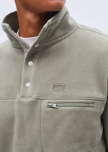 Load image into Gallery viewer, Diesel Bryson fleece (EARTH Green )
