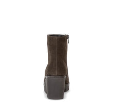 Load image into Gallery viewer, Gabor Brown Suede Boot 8045.01.006
