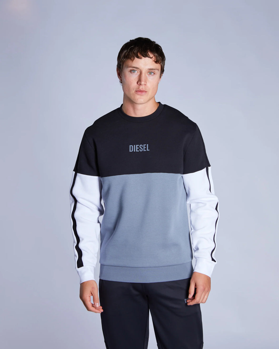 Diesel New Black Sweater E25578MO