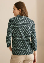 Load image into Gallery viewer, Cecil minimal print funnel neck top
