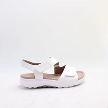 Load image into Gallery viewer, Rolling Soft White Sandals 86.815.50

