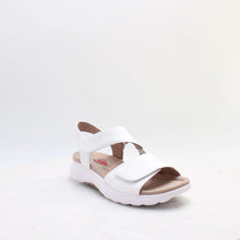 Load image into Gallery viewer, Rolling Soft White Sandals 86.815.50
