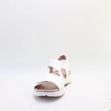Load image into Gallery viewer, Rolling Soft White Sandals 86.815.50
