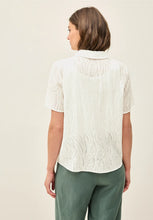 Load image into Gallery viewer, Cecil Vanilla White Blouse 345828
