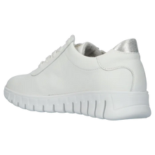 Load image into Gallery viewer, Waldlaufer White Trainer  916001
