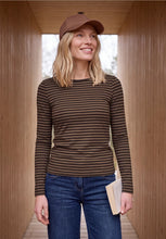 Load image into Gallery viewer, Cecil boat neck top 326042
