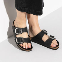 Load image into Gallery viewer, Birkenstock Arizona big buckle in Black 1011075
