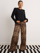 Load image into Gallery viewer, Millie Leopard Print Trousers
