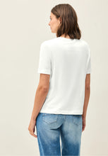 Load image into Gallery viewer, Cecil White Top 323582
