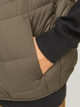 Load image into Gallery viewer, Jack &amp; Jones Green Puffer Gilet 12256987

