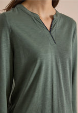 Load image into Gallery viewer, Cecil 3/4 Sleeve Split Neck Top 325694
