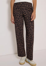 Load image into Gallery viewer, Cecil Leopard Print Trousers 380946
