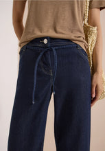 Load image into Gallery viewer, Cecil High Waist Wide Leg Jeans 381341
