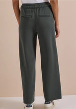 Load image into Gallery viewer, Cecil Olive Wide-Leg Trousers 381391
