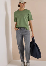 Load image into Gallery viewer, Cecil Barrel Leg Jeans 381506
