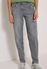 Load image into Gallery viewer, Cecil Barrel Leg Jeans 381506
