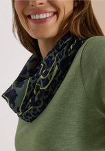 Load image into Gallery viewer, Cecil Leopard Print Loop Scarf 573237
