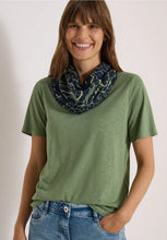 Load image into Gallery viewer, Cecil Leopard Print Loop Scarf 573237
